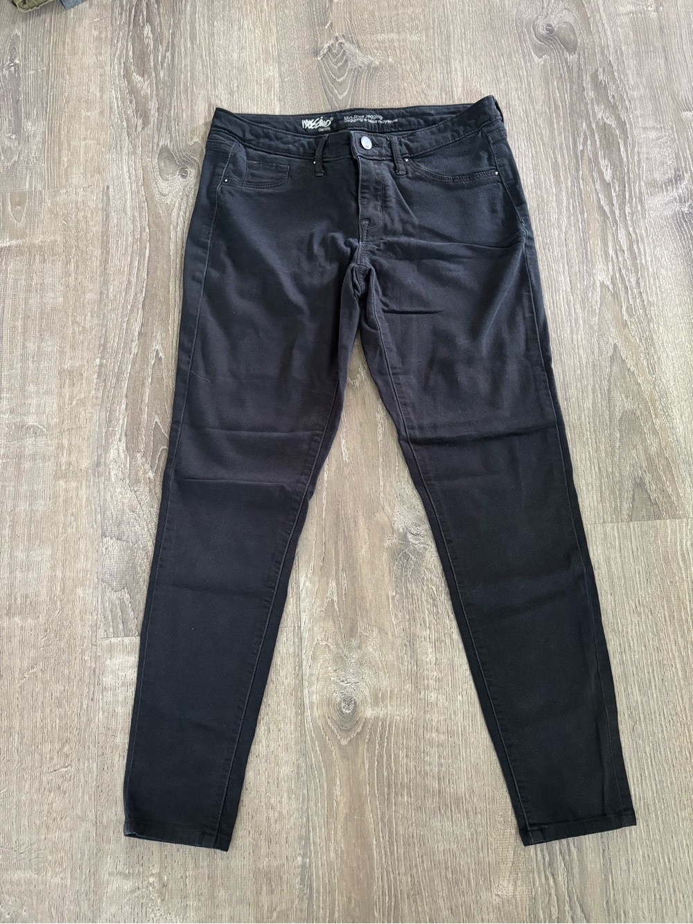Mossimo Supply Co. Black Women's Skinny Jeans